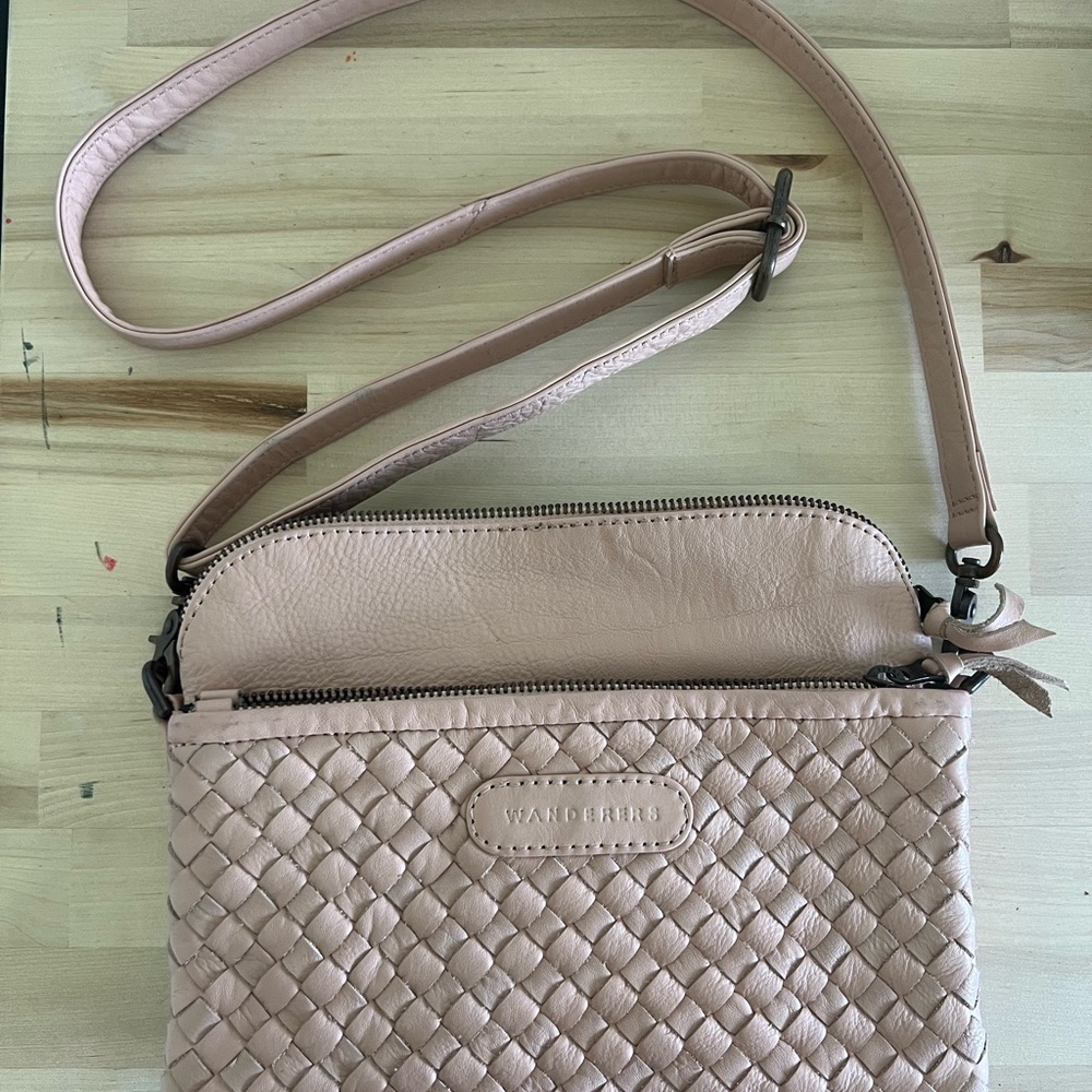 NWOT Wanderers Blush Woven Crossbody Bag - Picture 7 of 14